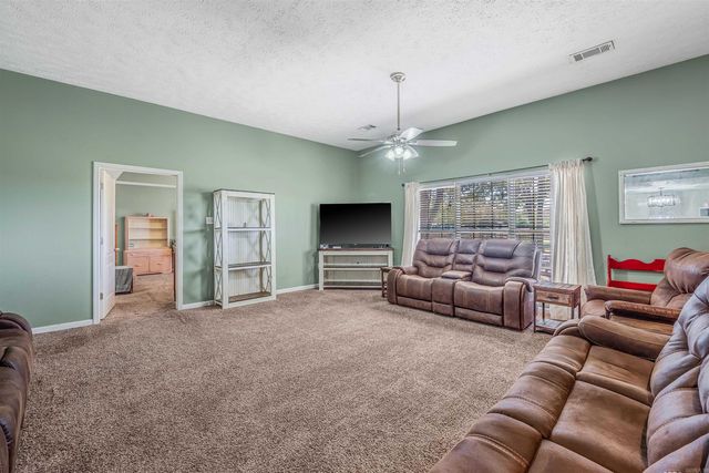 13 Brown Road, Vilonia, AR 72173