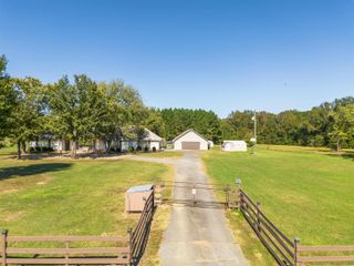 13 Brown Road, Vilonia, AR 72173
