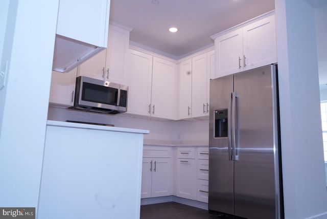 161 LEONA STEWART LN, Pennington, NJ 08534