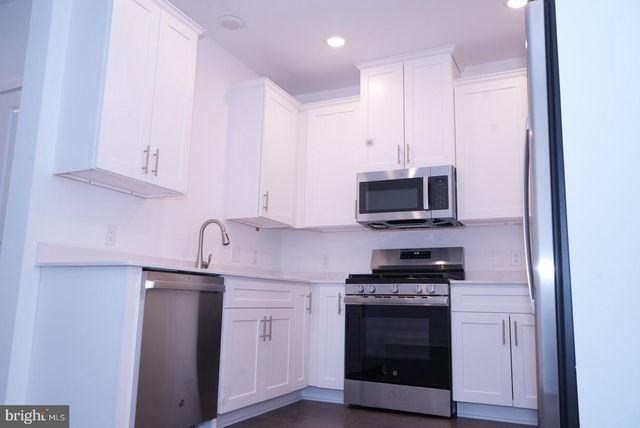 161 LEONA STEWART LN, Pennington, NJ 08534
