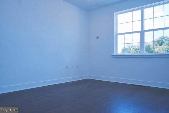 161 LEONA STEWART LN, Pennington, NJ 08534