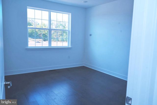 161 LEONA STEWART LN, Pennington, NJ 08534