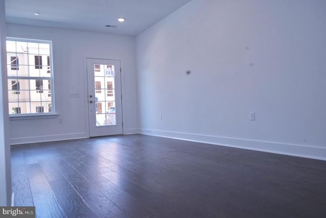 161 LEONA STEWART LN, Pennington, NJ 08534