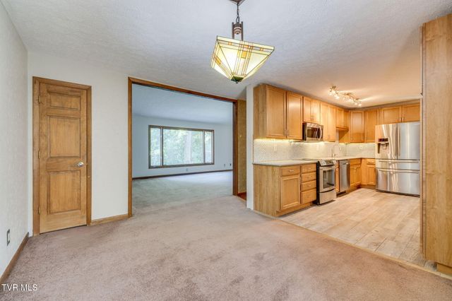 1450 East Shipley Ferry Road, Kingsport, TN 37663