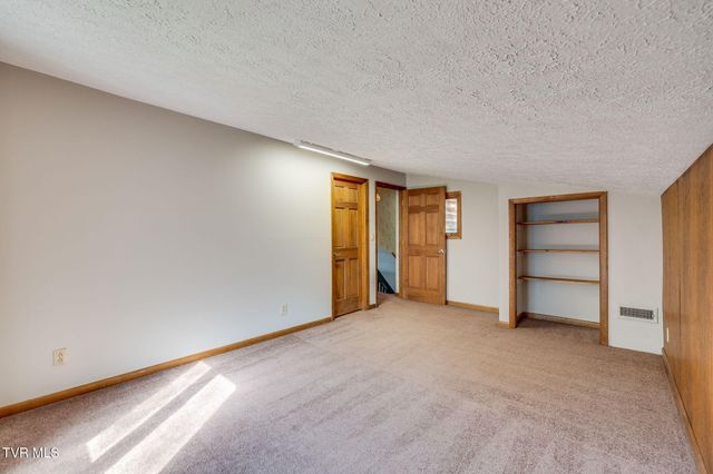 1450 East Shipley Ferry Road, Kingsport, TN 37663