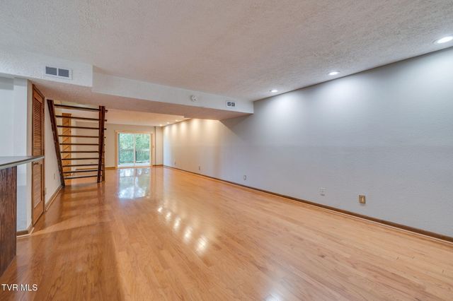 1450 East Shipley Ferry Road, Kingsport, TN 37663