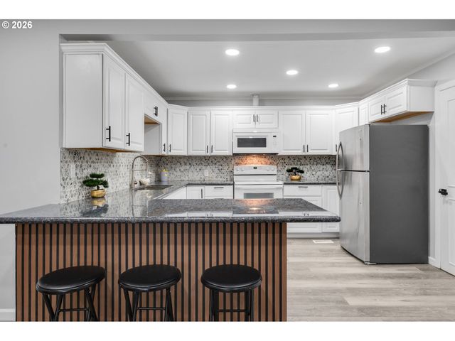 7610 Se 69TH Ave, Portland, OR 97206