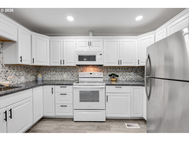 7610 Se 69TH Ave, Portland, OR 97206