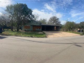904 S Pierce ST, Burnet, TX 78611