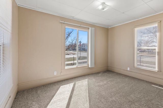 1917 S 11TH Street, Council Bluffs, IA 51501