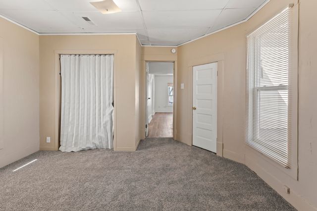 1917 S 11TH Street, Council Bluffs, IA 51501