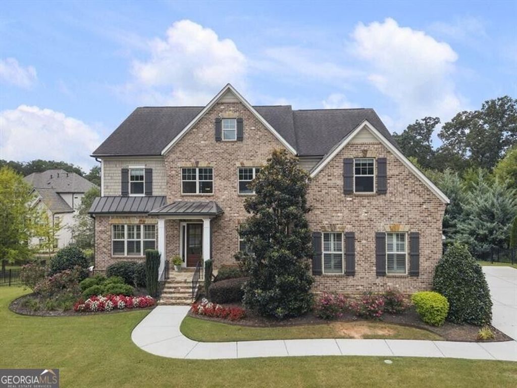 621 Mabry Road, Sandy Springs, GA 30328 — exterior