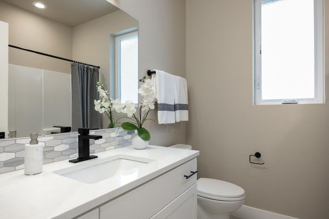 61189 SE Wagyu Drive, Bend, OR 97702