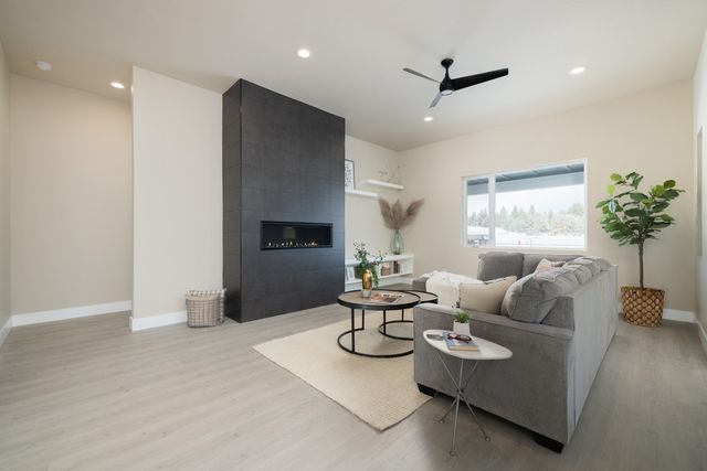 61189 SE Wagyu Drive, Bend, OR 97702