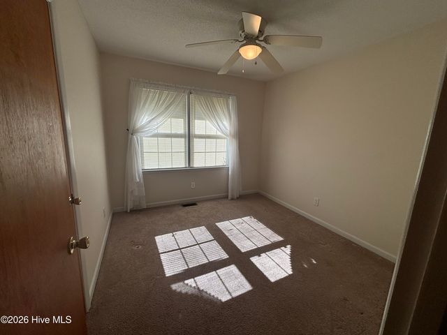 415 S Mcneil Street, Saint Helena, NC 28425