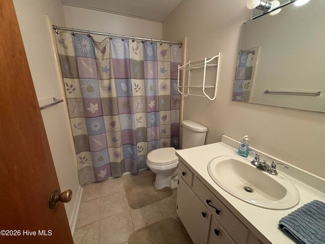 415 S Mcneil Street, Saint Helena, NC 28425