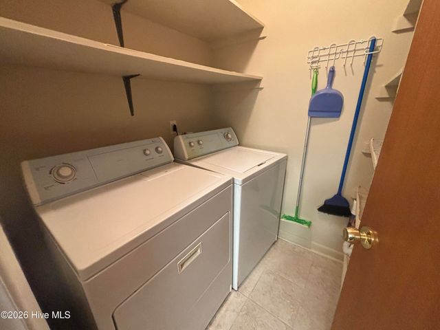 415 S Mcneil Street, Saint Helena, NC 28425