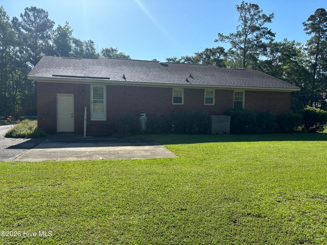 415 S Mcneil Street, Saint Helena, NC 28425