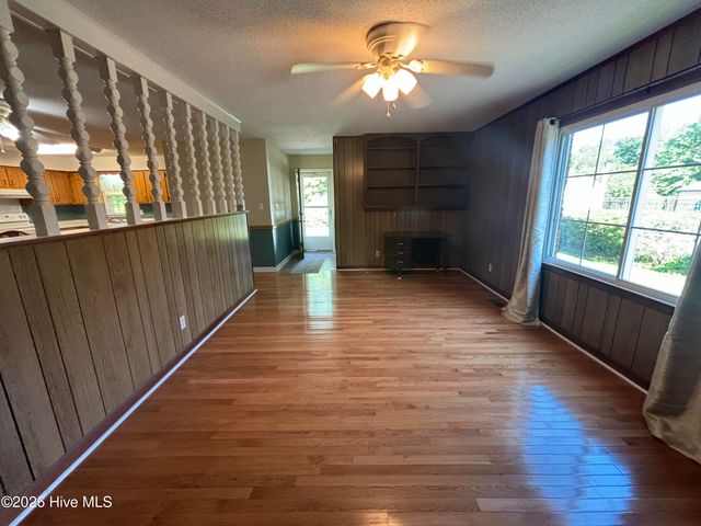 415 S Mcneil Street, Saint Helena, NC 28425