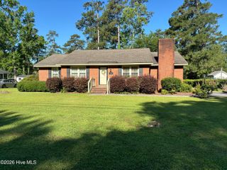 415 S Mcneil Street, Saint Helena, NC 28425