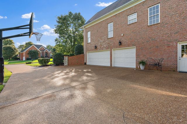330 Fountainbrooke Dr, Brentwood, TN 37027