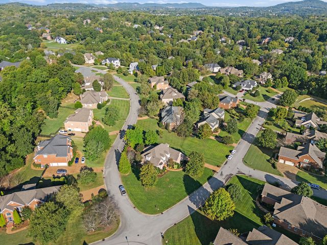 330 Fountainbrooke Dr, Brentwood, TN 37027