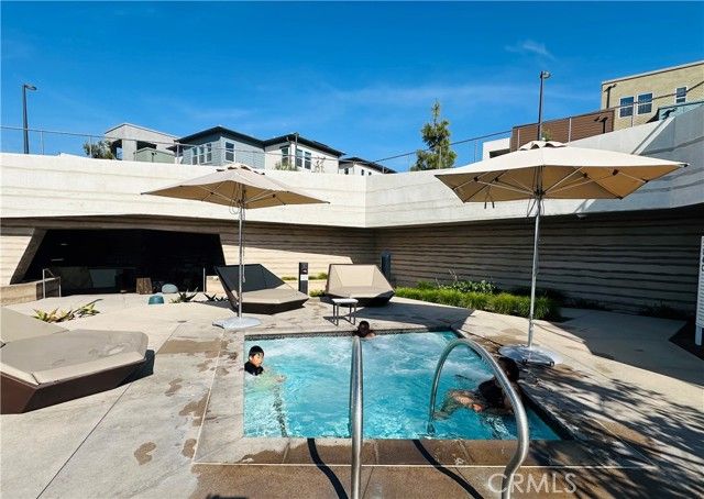 271 Tank, Irvine, CA 92618