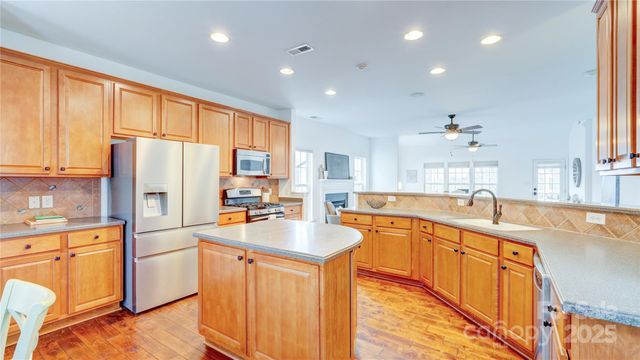 8017 Bridgegate Drive, Huntersville, NC 28078