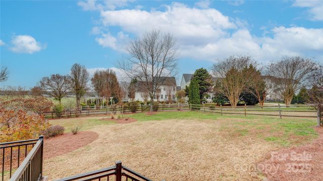 8017 Bridgegate Drive, Huntersville, NC 28078
