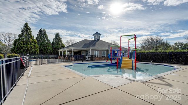 8017 Bridgegate Drive, Huntersville, NC 28078