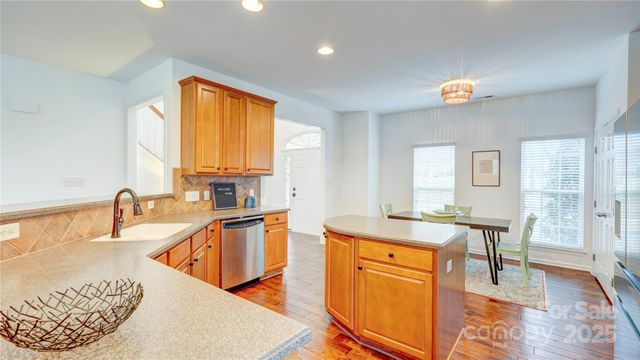 8017 Bridgegate Drive, Huntersville, NC 28078