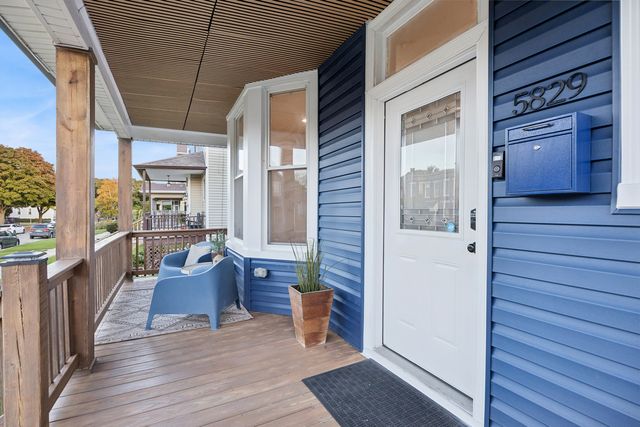 5829 W Ohio Street, Chicago, IL 60644