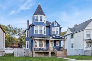 5829 W Ohio Street, Chicago, IL 60644