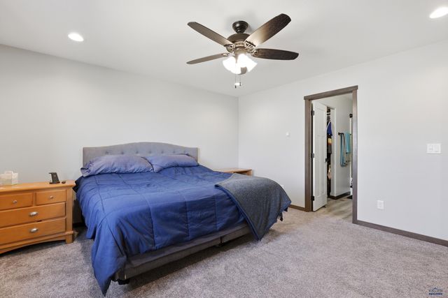 3677 BLACKPOWDER RD, Rapid City, SD 57703