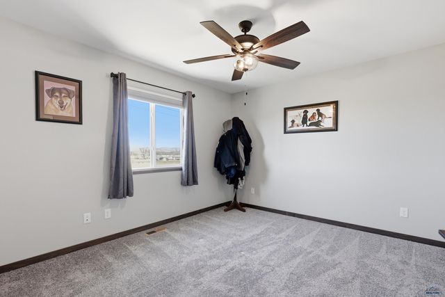 3677 BLACKPOWDER RD, Rapid City, SD 57703