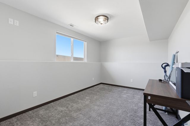 3677 BLACKPOWDER RD, Rapid City, SD 57703