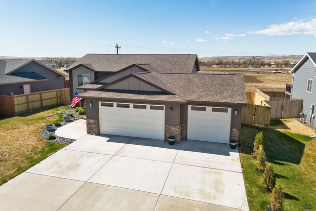 3677 BLACKPOWDER RD, Rapid City, SD 57703