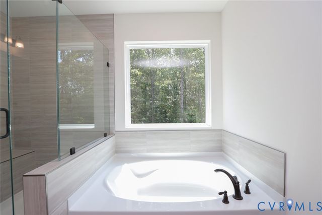 4660 McGhee House Rd, Mechanicsville, VA 23111