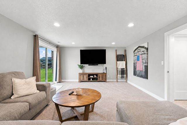 1812 Roebling Road, Adel, IA 50003