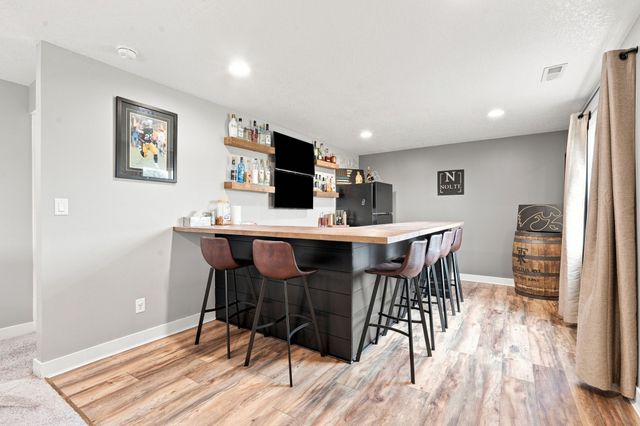 1812 Roebling Road, Adel, IA 50003