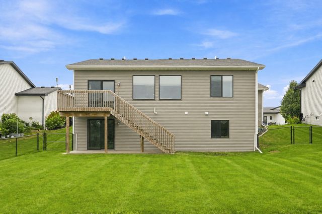 1812 Roebling Road, Adel, IA 50003
