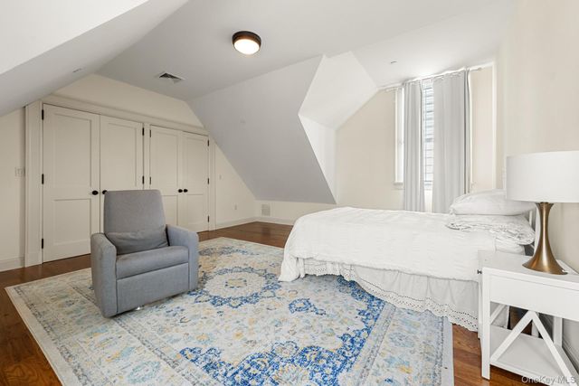 5041 Goodridge Avenue, Bronx, NY 10471