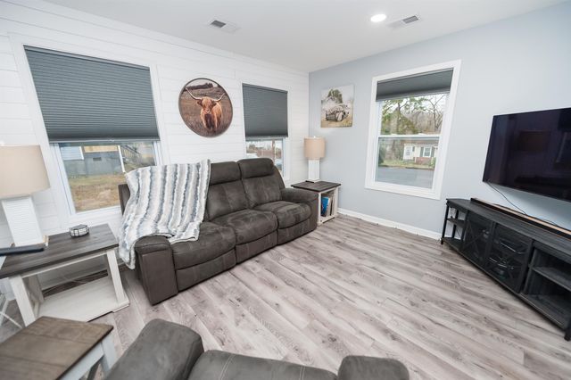 226 Woodview Ave, Spartanburg, SC 29306