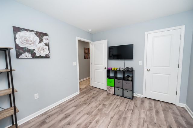 226 Woodview Ave, Spartanburg, SC 29306