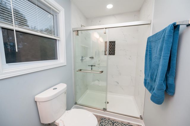 226 Woodview Ave, Spartanburg, SC 29306