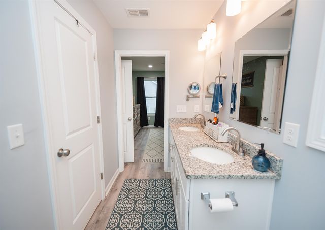 226 Woodview Ave, Spartanburg, SC 29306