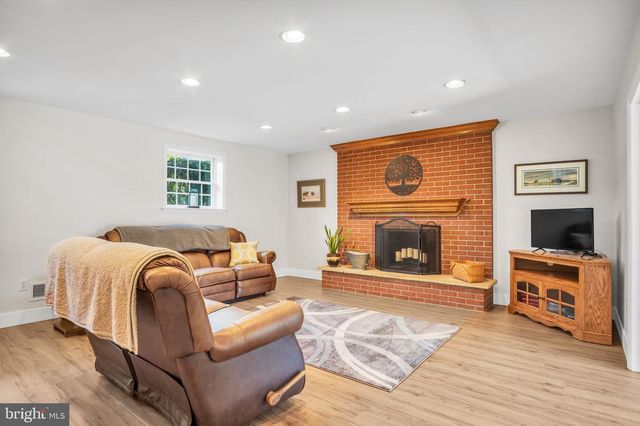 306 E ELMWOOD AVE, Mechanicsburg, PA 17055