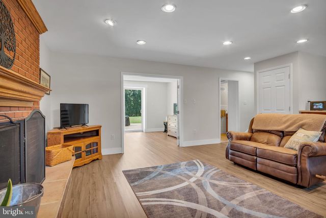 306 E ELMWOOD AVE, Mechanicsburg, PA 17055