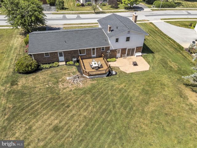 306 E ELMWOOD AVE, Mechanicsburg, PA 17055