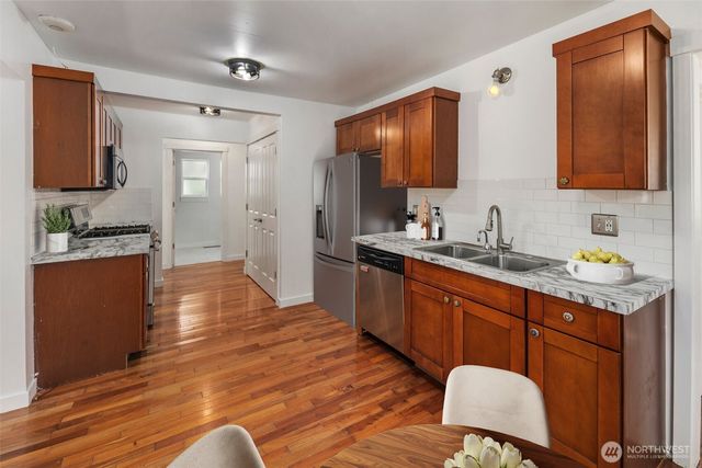 2033 Wright Avenue E, Tacoma, WA 98404